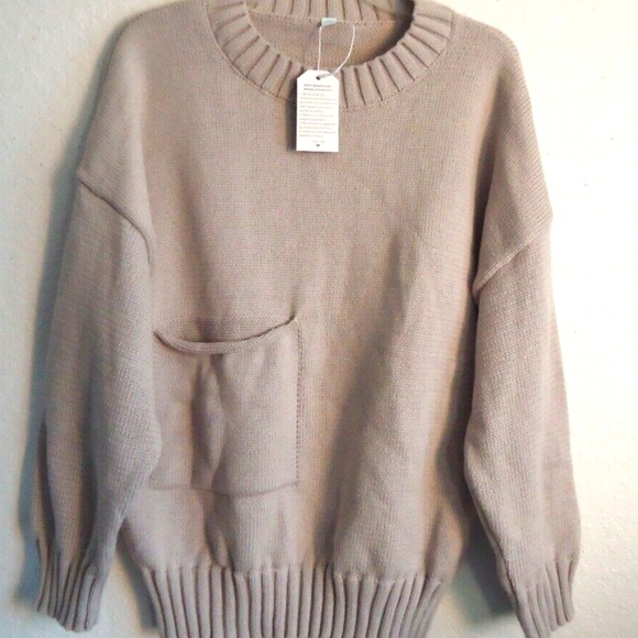 NWT women's tan pocketed boho soft sweater size-L - Picture 2 of 6